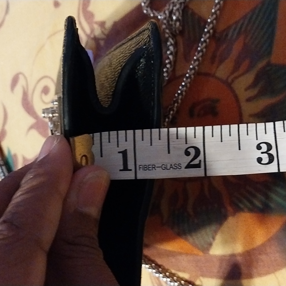 Sold #113 EXQUISITE HENRY BENDEL SMALL PURSE - Picture 16 of 16